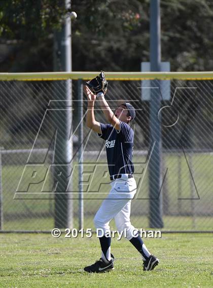 Thumbnail 3 in JV: Bishop Amat @ La Salle photogallery.