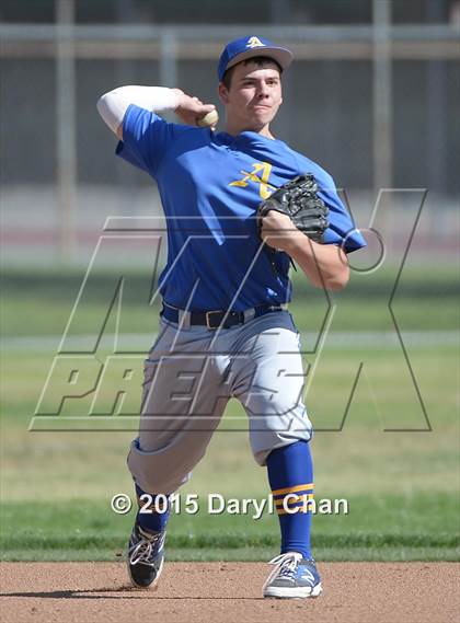 Thumbnail 2 in JV: Bishop Amat @ La Salle photogallery.