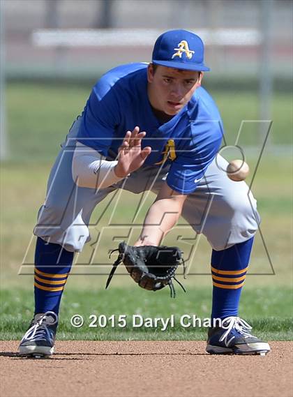 Thumbnail 3 in JV: Bishop Amat @ La Salle photogallery.