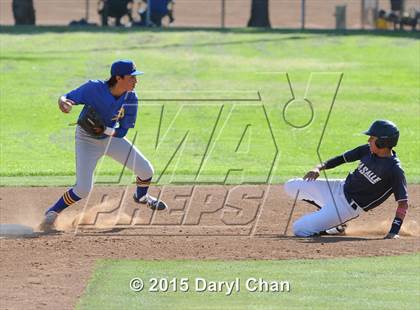 Thumbnail 1 in JV: Bishop Amat @ La Salle photogallery.