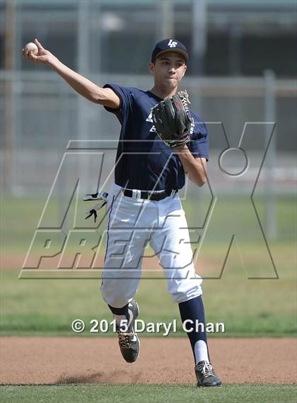 Thumbnail 1 in JV: Bishop Amat @ La Salle photogallery.
