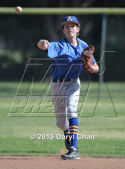 Thumbnail 2 in JV: Bishop Amat @ La Salle photogallery.