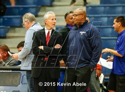 Thumbnail 2 in Regis Jesuit vs Mater Dei (Duel in the Desert) photogallery.