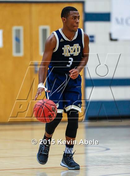 Thumbnail 2 in Regis Jesuit vs Mater Dei (Duel in the Desert) photogallery.