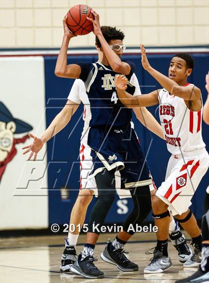 Thumbnail 1 in Regis Jesuit vs Mater Dei (Duel in the Desert) photogallery.