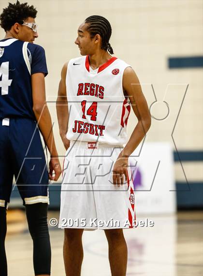 Thumbnail 2 in Regis Jesuit vs Mater Dei (Duel in the Desert) photogallery.