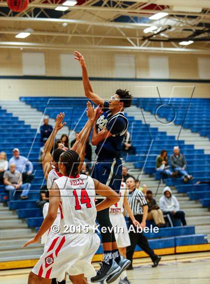 Thumbnail 2 in Regis Jesuit vs Mater Dei (Duel in the Desert) photogallery.