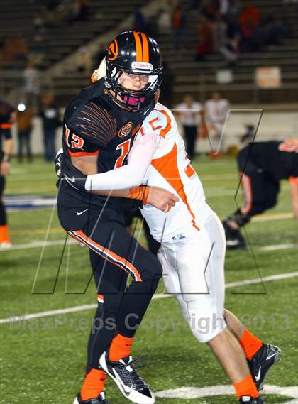 Thumbnail 2 in Gilmer vs. Mineola (UIL 3A  Bi-District Playoff) photogallery.