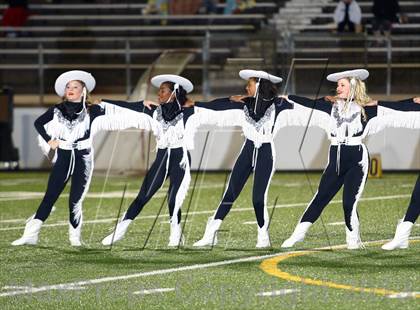 Thumbnail 3 in Gilmer vs. Mineola (UIL 3A  Bi-District Playoff) photogallery.