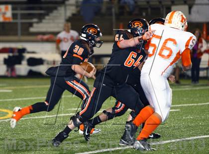 Thumbnail 3 in Gilmer vs. Mineola (UIL 3A  Bi-District Playoff) photogallery.
