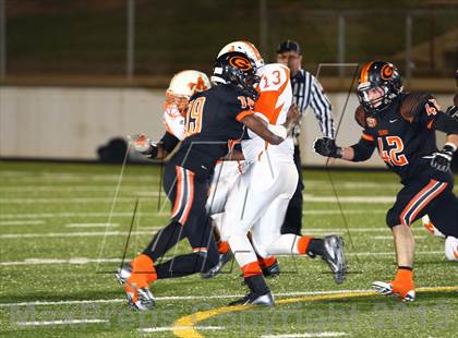 Thumbnail 1 in Gilmer vs. Mineola (UIL 3A  Bi-District Playoff) photogallery.