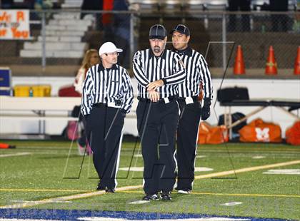 Thumbnail 3 in Gilmer vs. Mineola (UIL 3A  Bi-District Playoff) photogallery.