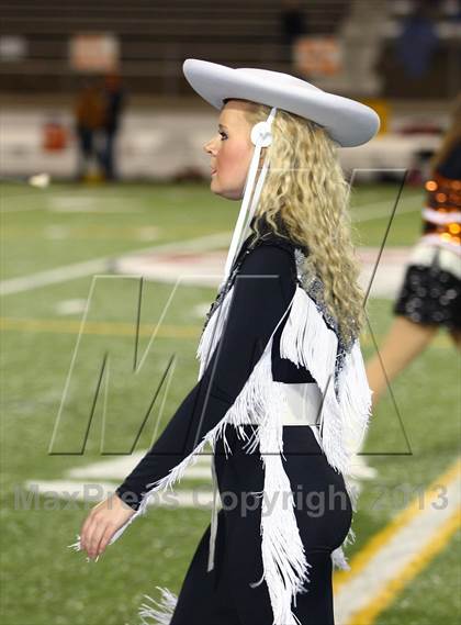 Thumbnail 1 in Gilmer vs. Mineola (UIL 3A  Bi-District Playoff) photogallery.