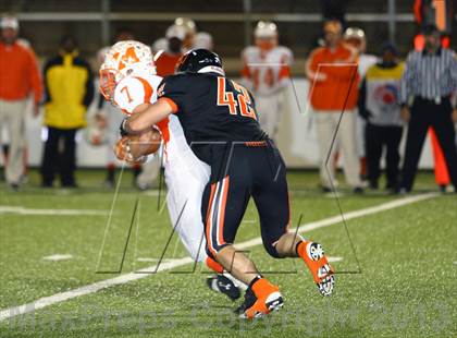 Thumbnail 3 in Gilmer vs. Mineola (UIL 3A  Bi-District Playoff) photogallery.