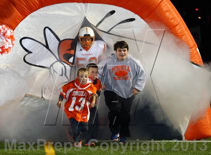 Thumbnail 2 in Gilmer vs. Mineola (UIL 3A  Bi-District Playoff) photogallery.