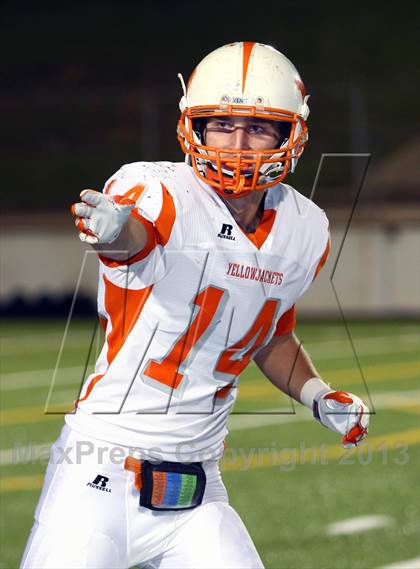 Thumbnail 3 in Gilmer vs. Mineola (UIL 3A  Bi-District Playoff) photogallery.