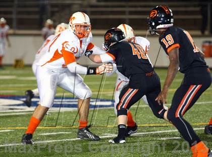Thumbnail 2 in Gilmer vs. Mineola (UIL 3A  Bi-District Playoff) photogallery.