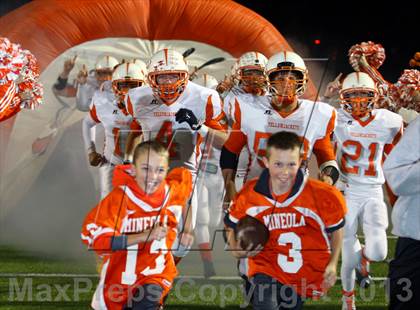 Thumbnail 1 in Gilmer vs. Mineola (UIL 3A  Bi-District Playoff) photogallery.