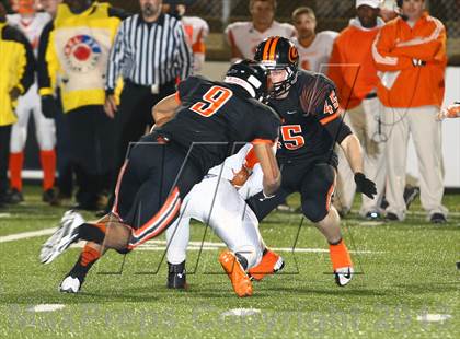 Thumbnail 1 in Gilmer vs. Mineola (UIL 3A  Bi-District Playoff) photogallery.