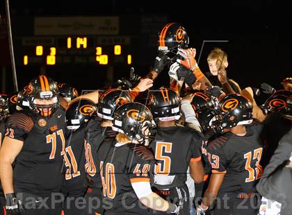 Thumbnail 2 in Gilmer vs. Mineola (UIL 3A  Bi-District Playoff) photogallery.