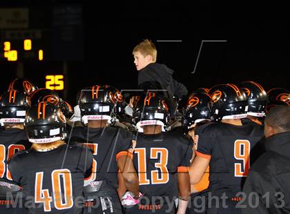 Thumbnail 1 in Gilmer vs. Mineola (UIL 3A  Bi-District Playoff) photogallery.