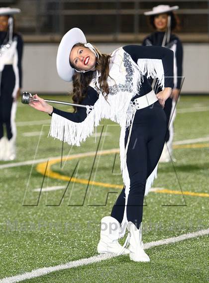 Thumbnail 2 in Gilmer vs. Mineola (UIL 3A  Bi-District Playoff) photogallery.