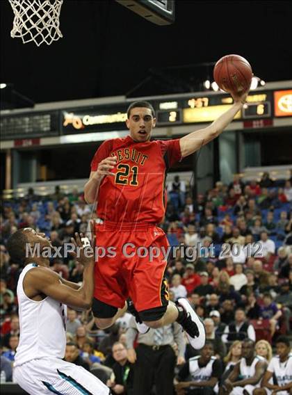 Thumbnail 1 in Sheldon vs. Jesuit (CIF D1 NorCal Regional Final) photogallery.
