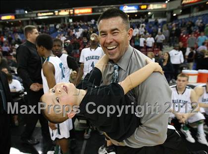 Thumbnail 2 in Sheldon vs. Jesuit (CIF D1 NorCal Regional Final) photogallery.