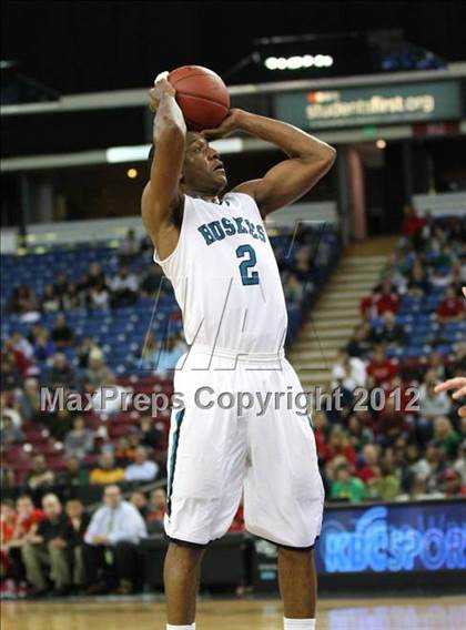 Thumbnail 1 in Sheldon vs. Jesuit (CIF D1 NorCal Regional Final) photogallery.