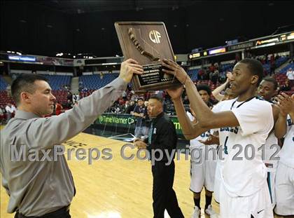 Thumbnail 3 in Sheldon vs. Jesuit (CIF D1 NorCal Regional Final) photogallery.