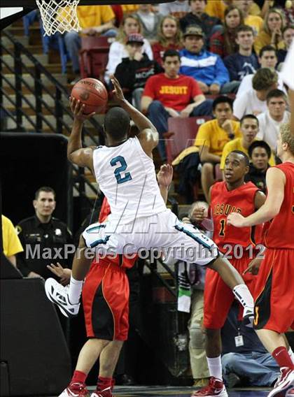 Thumbnail 1 in Sheldon vs. Jesuit (CIF D1 NorCal Regional Final) photogallery.