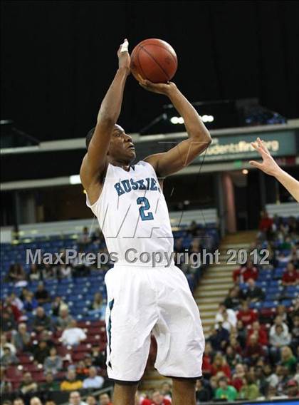 Thumbnail 3 in Sheldon vs. Jesuit (CIF D1 NorCal Regional Final) photogallery.