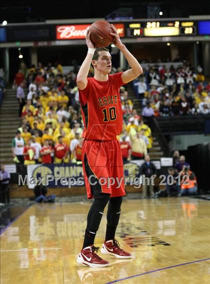 Thumbnail 1 in Sheldon vs. Jesuit (CIF D1 NorCal Regional Final) photogallery.