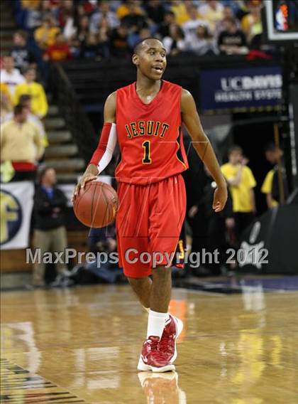Thumbnail 2 in Sheldon vs. Jesuit (CIF D1 NorCal Regional Final) photogallery.
