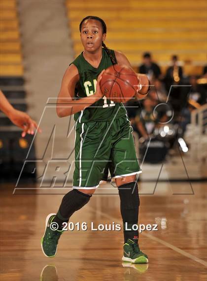 Thumbnail 1 in Mater Dei vs. Cajon (CIF SoCal Regional D2 Final) photogallery.