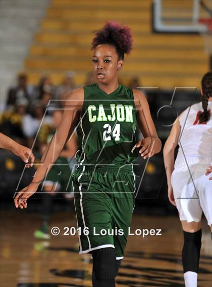 Thumbnail 1 in Mater Dei vs. Cajon (CIF SoCal Regional D2 Final) photogallery.