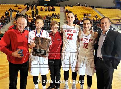Thumbnail 2 in Mater Dei vs. Cajon (CIF SoCal Regional D2 Final) photogallery.