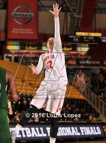 Thumbnail 3 in Mater Dei vs. Cajon (CIF SoCal Regional D2 Final) photogallery.