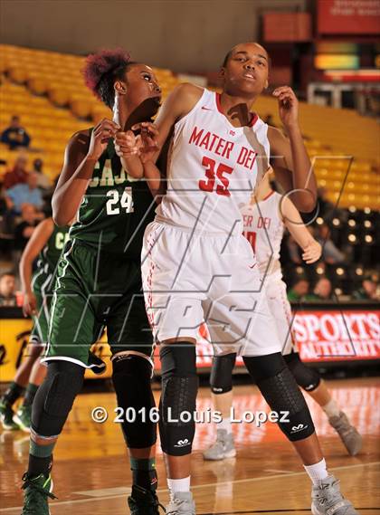 Thumbnail 1 in Mater Dei vs. Cajon (CIF SoCal Regional D2 Final) photogallery.