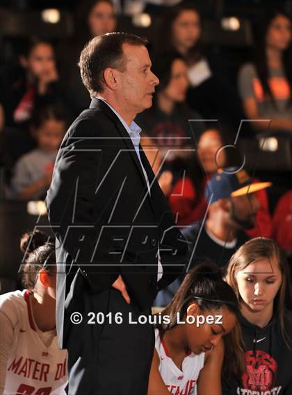 Thumbnail 3 in Mater Dei vs. Cajon (CIF SoCal Regional D2 Final) photogallery.