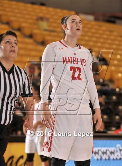 Thumbnail 1 in Mater Dei vs. Cajon (CIF SoCal Regional D2 Final) photogallery.