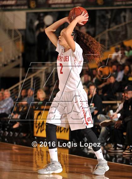 Thumbnail 1 in Mater Dei vs. Cajon (CIF SoCal Regional D2 Final) photogallery.