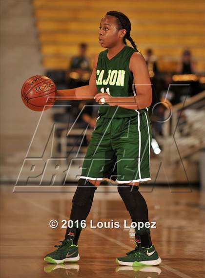 Thumbnail 3 in Mater Dei vs. Cajon (CIF SoCal Regional D2 Final) photogallery.