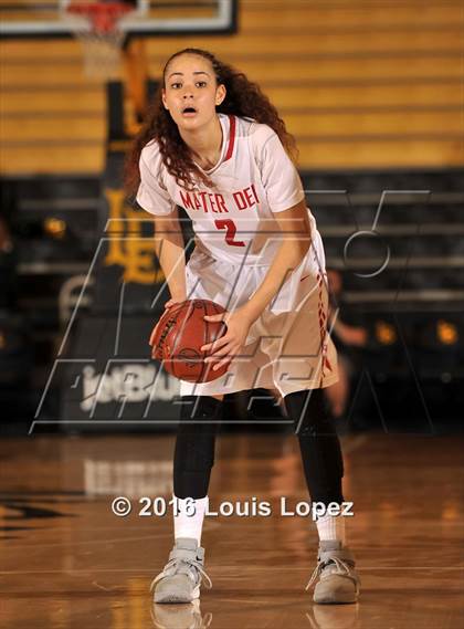Thumbnail 2 in Mater Dei vs. Cajon (CIF SoCal Regional D2 Final) photogallery.