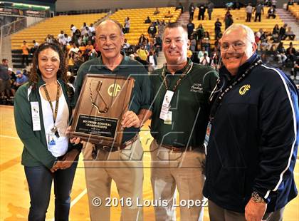 Thumbnail 2 in Mater Dei vs. Cajon (CIF SoCal Regional D2 Final) photogallery.
