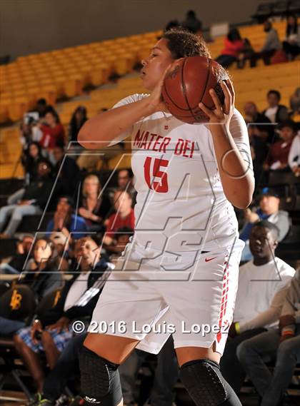 Thumbnail 3 in Mater Dei vs. Cajon (CIF SoCal Regional D2 Final) photogallery.