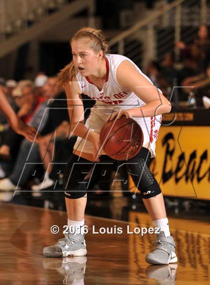 Thumbnail 1 in Mater Dei vs. Cajon (CIF SoCal Regional D2 Final) photogallery.