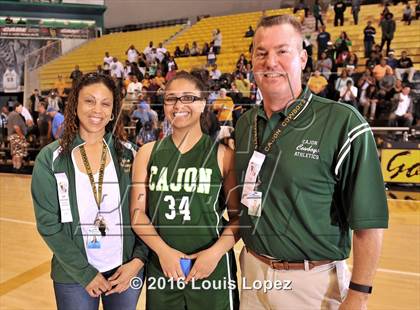 Thumbnail 1 in Mater Dei vs. Cajon (CIF SoCal Regional D2 Final) photogallery.