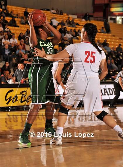 Thumbnail 3 in Mater Dei vs. Cajon (CIF SoCal Regional D2 Final) photogallery.