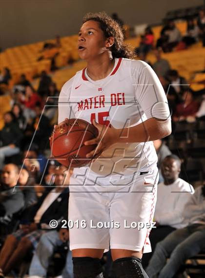 Thumbnail 3 in Mater Dei vs. Cajon (CIF SoCal Regional D2 Final) photogallery.